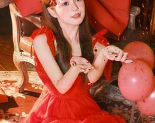 pans – 安安在海边的写真系列，捕捉每一缕阳光与波浪的美丽图片.txt