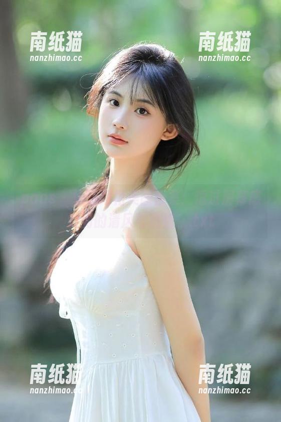 pans-沁沁 pans - 沁沁短裙美图合集:透过屏幕感觉到的清风与热情!.txt
