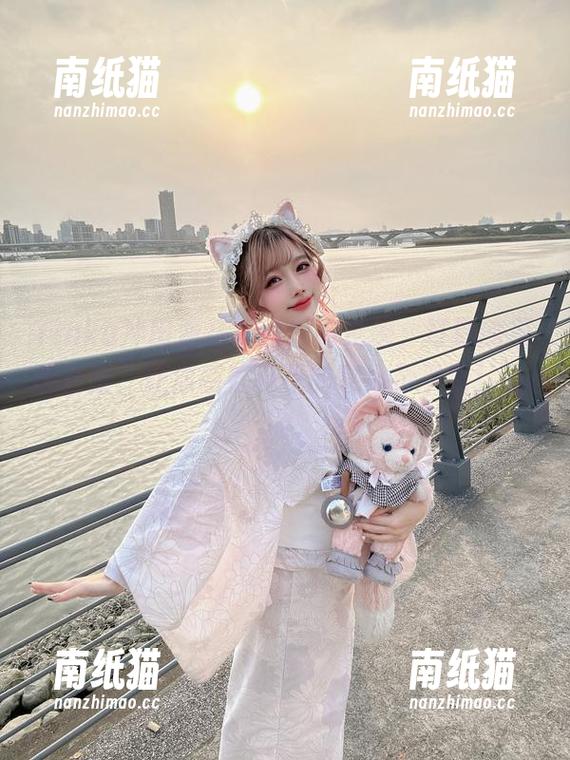 rinka冲田凛花 rinka冲田凛花以瑜伽为灵感,打造的原图合集,让你感受真正的身心灵平衡!.txt