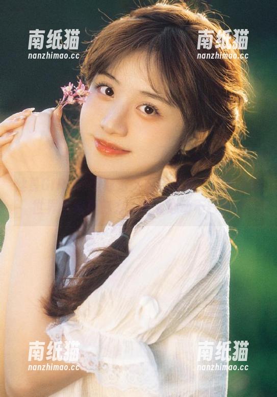 丝慕GIRL-泡芙 丝慕GIRL - 下载泡芙花嫁写真,探索她的世界与纯真魅力,令人心动不已.txt