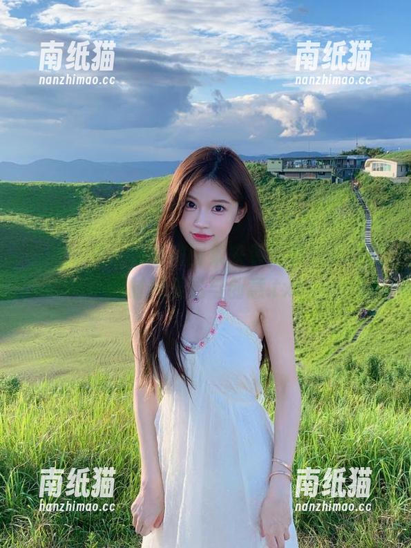 丽柜-兔子 丽柜 - 兔子连衣裙图集来袭,在线参与她的时尚表达与创意.txt