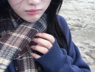 丽柜 – 最新！凌凌浴缸写真更新，捕捉每一滴水中的柔美与精致生活.txt