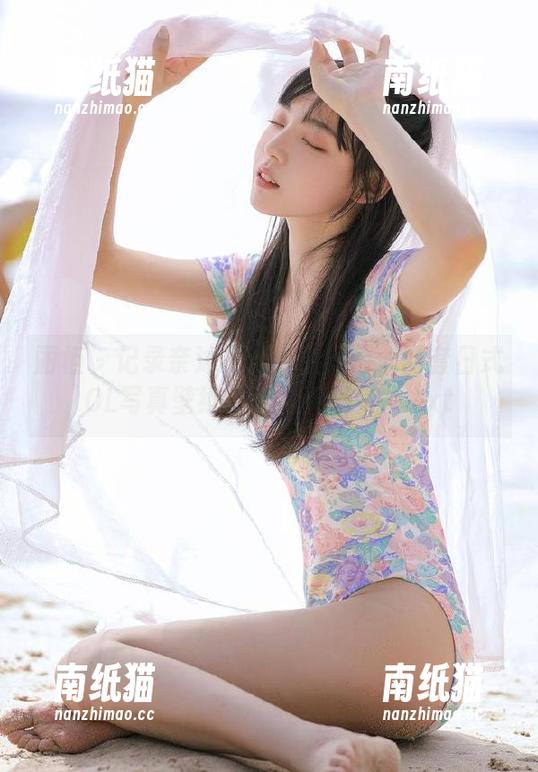 丽柜-奈沐子 丽柜 - 记录奈沐子的复古风情:两套日式OL写真壁纸,让你沉浸其中.txt