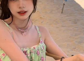 丽柜 – 甜美小戈的连体衣图集，分享满满的时尚灵感与心动瞬间！.txt