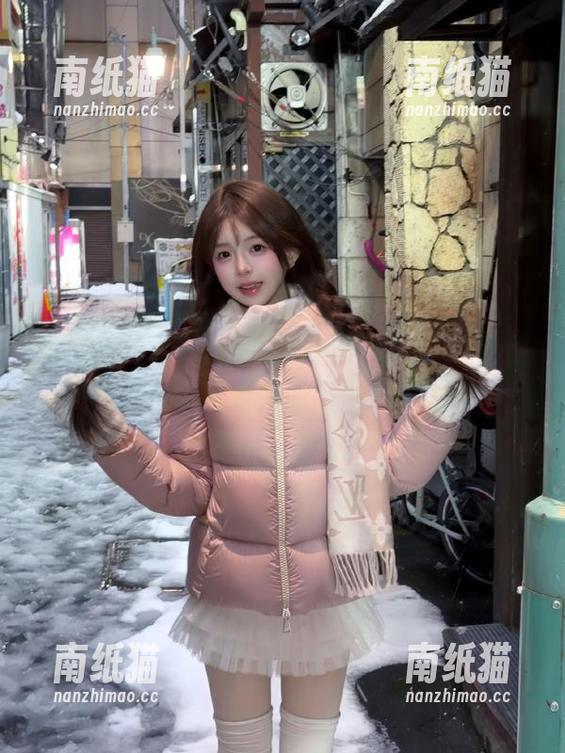丽柜-琳达 丽柜 - 观看琳达的睡衣风格写真,尽情欣赏这些充满魅力的高清图片.txt