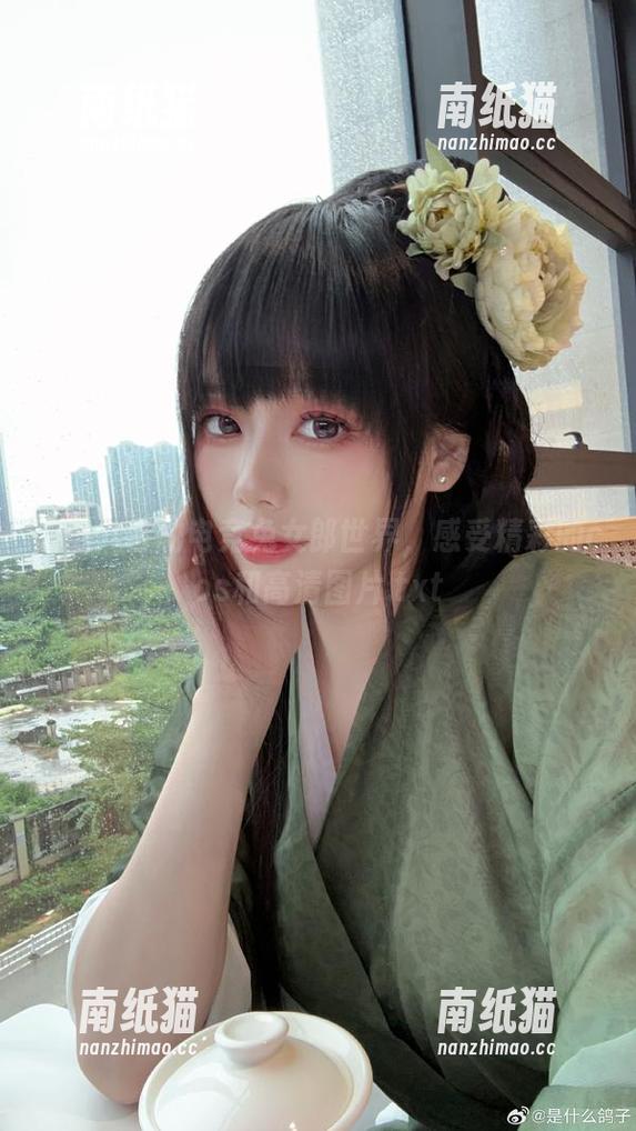 九言 走进九言的电竞兔女郎世界,感受精彩的cos和高清图片.txt