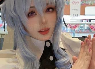 走进九言从不咕咕的无圣光死库水图集，感受她独树一帜的艺术风格与深度.txt