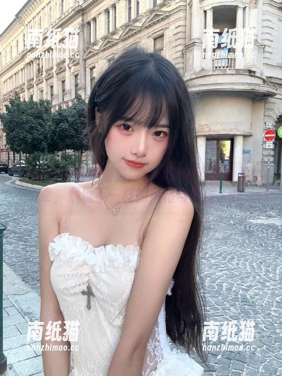 今汐 今汐白丝写真图集:白丝映衬下的青春篇章,展现不一样的风格与态度.txt