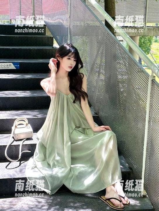 俏妞t 微密圈 - 俏妞t的车库美人写真集,原图记录下她绽放的每一道光辉!.txt
