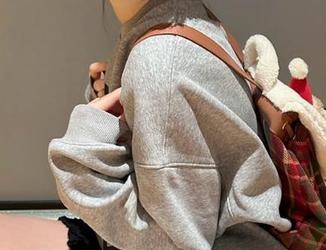 克拉女神 – 收藏的时刻到了！凌雪睡衣写真最新更新，独特图片等你发现！.txt