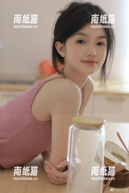 克拉女神-百琳 克拉女神 - 百琳温柔写真合集:细腻镜头下的温情故事,带你体验不一样的美丽时刻.txt