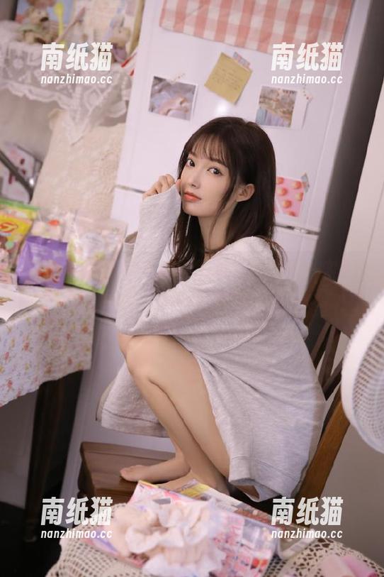 克拉女神-芊芊 克拉女神 - 芊芊护士图集:捕捉每一刻的美,免费下载尽享视觉享受.txt