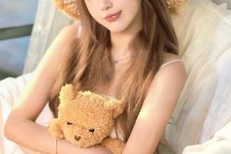 克拉女神 – 芝月泳池写真分享会，独特图片展示引领你走进如梦夏日世界！.txt