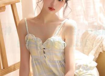 克拉女神 – 薇薇的浴缸冒险：一起欣赏她的精美写真图册.txt