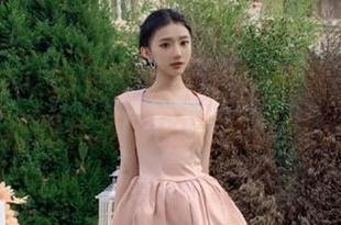 克拉女神 – 静宜的奶牛美图图集：当乡村邂逅现代摄影的完美时刻.txt
