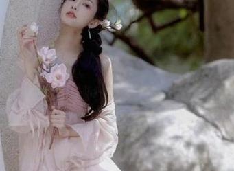 优雅与力量结合：兔玩映画体操服裸腿作品图集，彰显青春活力.txt