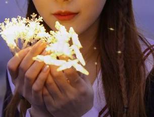 微密圈 – 独家十万口草莓粥粥私拍图包分享，2024年舰长福利惊喜不停.txt