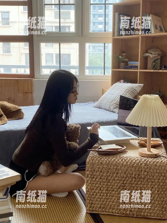 南国足艺-青青 南国足艺 - 青青的礼服魅力:高清图库呈现优雅生活的每一面.txt