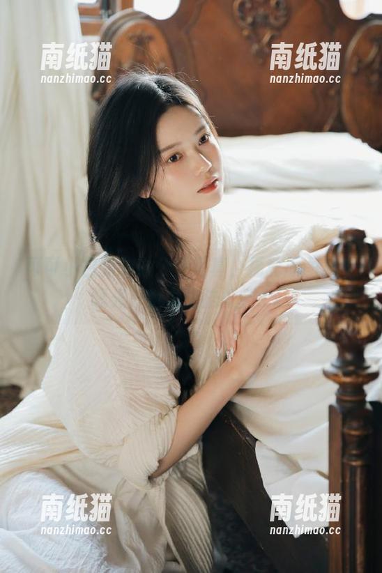 可可小白兔 可可小白兔的办公室写真,福利原图集中曝光,魅力无法抵挡.txt