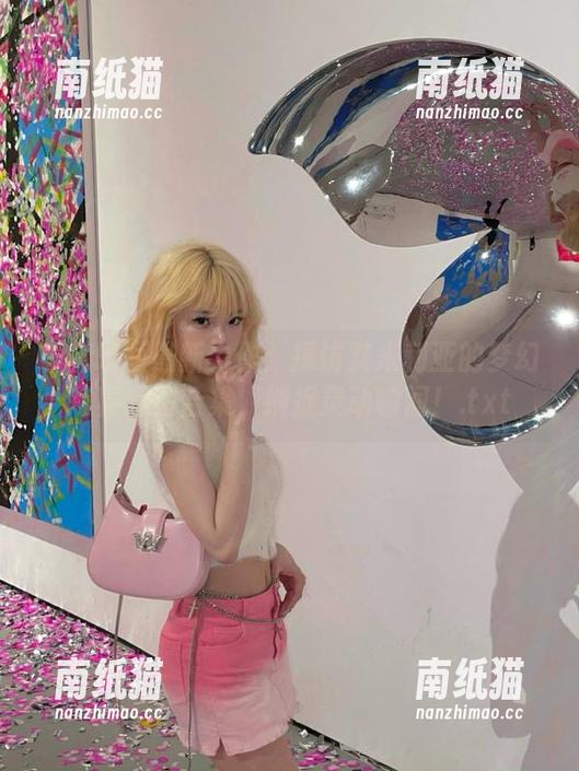 喵糖映画 喵糖映画最新力作:探访艾米利亚的梦幻写真套图合集,捕捉灵动瞬间!.txt