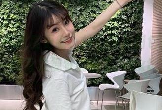 喵糖映画再度更新，纯白精灵图包亮相，简直是视觉的盛宴！.txt