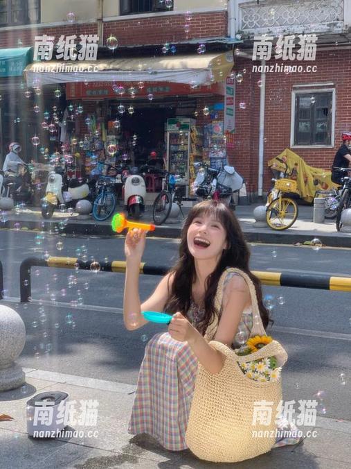 嗲囡囡-小Kaili小丁丁 嗲囡囡 - 小Kaili小丁丁的清纯写真系列,精美照片唤醒内心深处的感动.txt