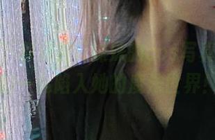 可爱在下萝莉控ii妹妹的cos写真分享，让我们一起陷入她的魔法世界！.txt