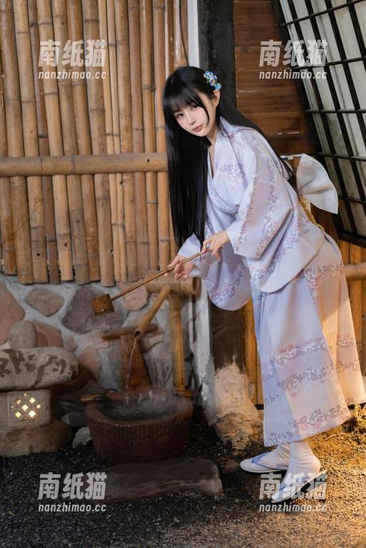 失眠小宁 失眠小宁独特视角下的灰丝作品集,带来原图震撼体验.txt