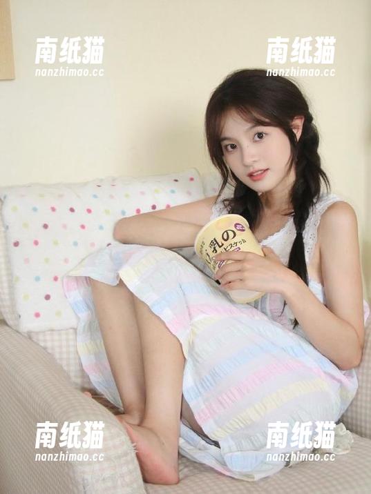 头条女神-乔安 头条女神 - 夏日的魅力尽在乔安在线作品,邂逅最真实的时尚风格.txt