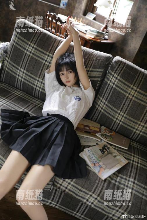 头条女神-琳琳 头条女神 - 琳琳的蕾丝艺术:精彩作品集及清晰原图打包奉上.txt