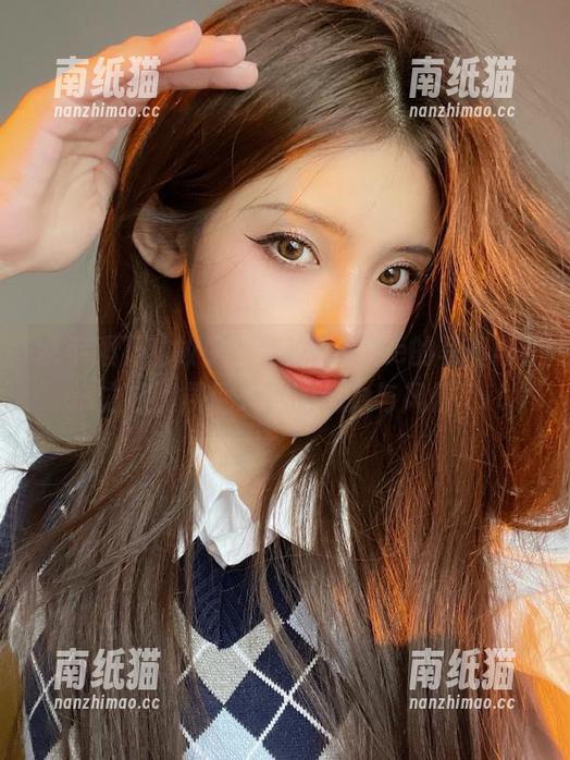 奈汐酱Nice 水手服下的故事,奈汐酱Nice的写真与cos之旅,展现无尽的魅力与风情.txt
