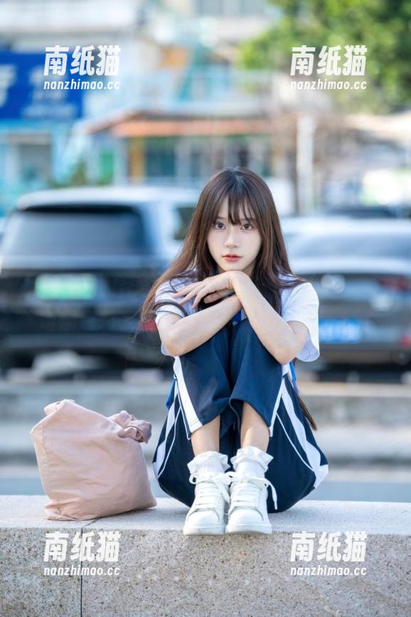 奈汐酱Nice 让奈汐酱Nice的圣诞快乐写真为你的节日增添色彩,精彩原图等你来发掘!.txt