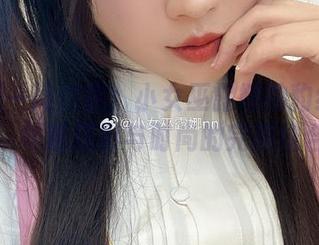 让我们一同欣赏：小女巫露娜的豹纹私房图集，领略摄影与时尚的完美结合.txt