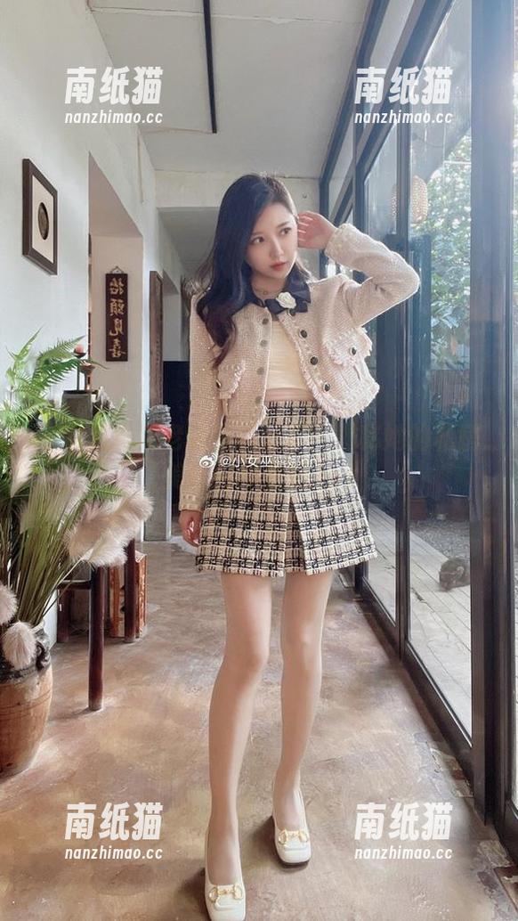小女巫露娜 小女巫露娜老师亲自分享:揭秘她的私房美图创作灵感.txt