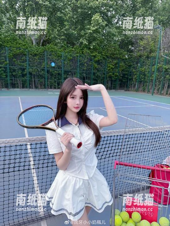 小小奶瓶儿 高清图册揭秘小小奶瓶儿的浴缸魅力,让你一秒爱上这个创意!.txt
