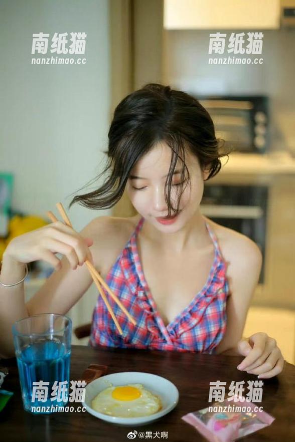 小瑶幺幺 收录小瑶幺幺泳池写真作品集下载,唤醒你心中无限的夏日幻想.txt