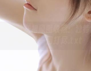 少女秩序白丝灰裙原图收藏：独特风格与视觉享受一网打尽.txt
