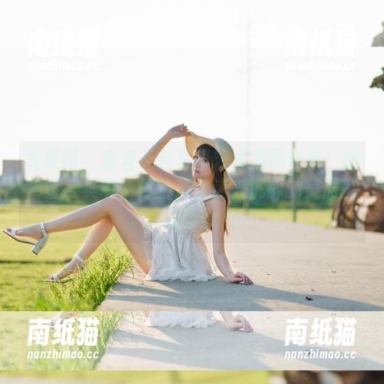 尤果网-含含 尤果网 - 含含天台写真艺术原图合集:仿佛置身其中,体验那份让人沉醉的美丽触感.txt