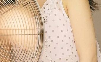 尤果网 – 黛蓓琪眼镜作品上线，带你领略不一样的时尚与美的奇妙之旅.txt
