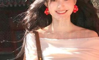 尤蜜荟 – 娜娜子yy的网袜作品都在这里，丰富资源精彩呈现不容错过！.txt