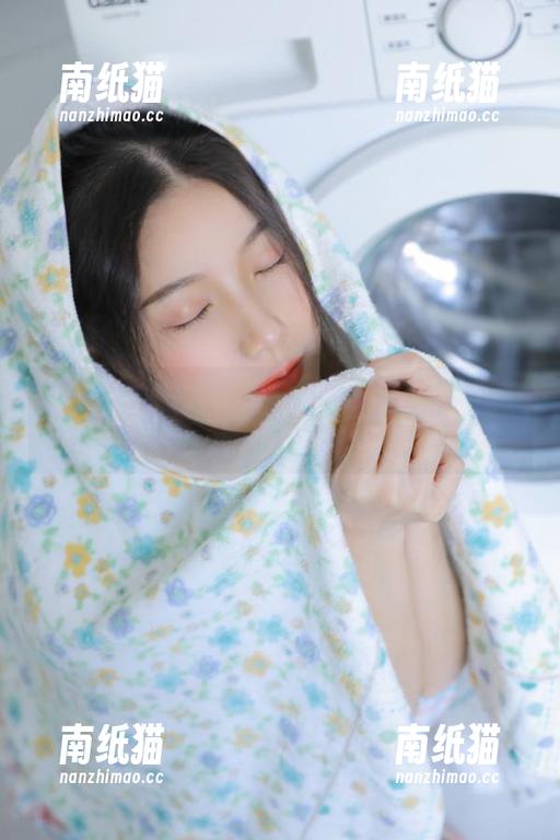尤蜜荟-小尤奈 尤蜜荟 - 小尤奈的牛仔裤魅力在线呈现,超值写真合集让你一次看个够!.txt