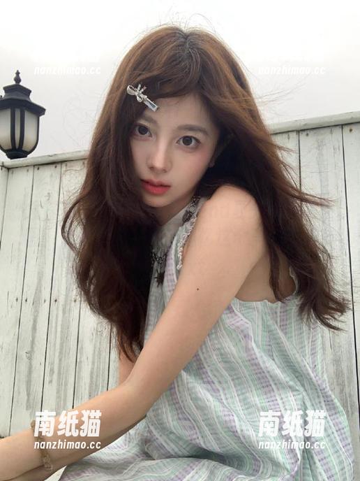 尤蜜荟-小海臀Rena 尤蜜荟 - 精选小海臀Rena夏天的绝美原图,快来分享,一起追忆这个美好的季节!.txt