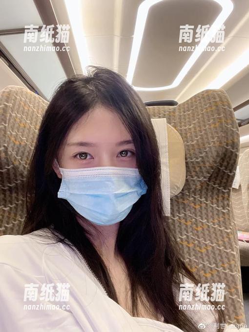 抖娘利世 抖娘利世黑肚兜创意套图,精选你的时尚灵感之旅.txt