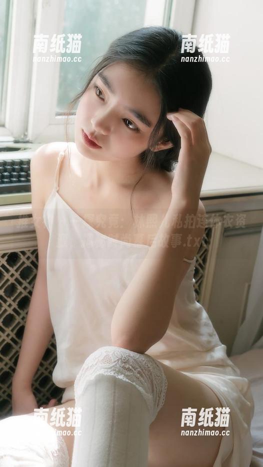 推女神-林熙儿 推女神 - 一探究竟:林熙儿私拍连体衣资源,揭秘时尚幕后故事.txt