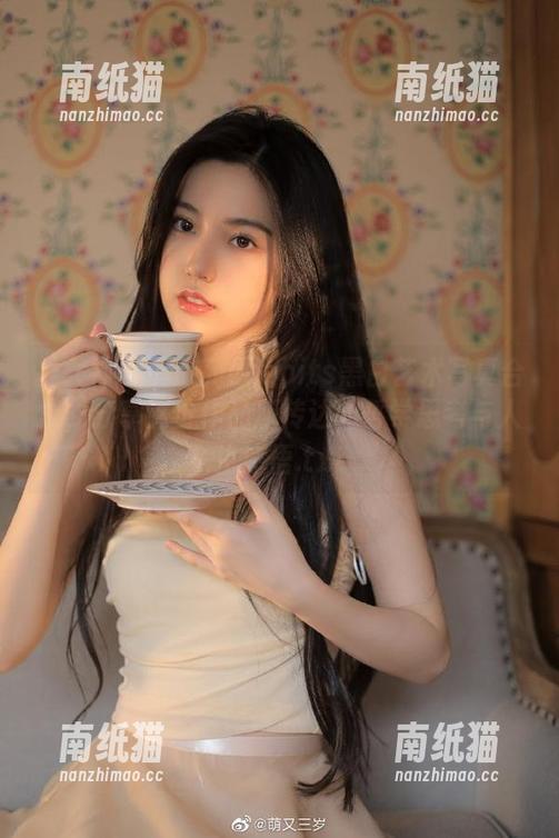 推女神-黄歆苑chobits 推女神 - 黄歆苑chobits黑白艺术写真合集,分享这份作品所传达的哲学思考与人生感悟.txt