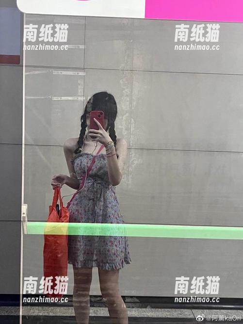 是你的阿薰呀 万圣节的魔力,是你的阿薰呀写真作品集令你心动,立即下载感受节日气氛!.txt