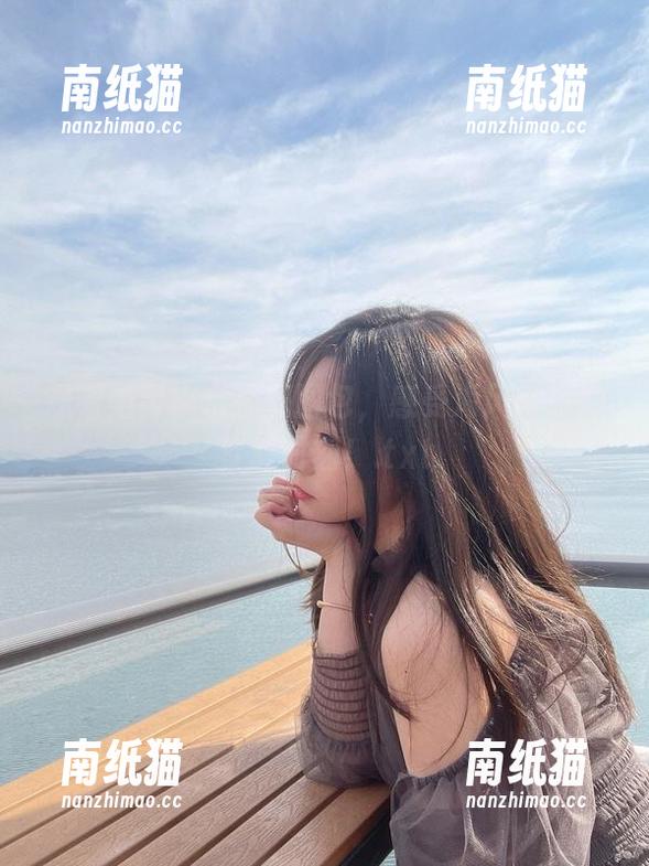 是青水 观看是青水水手服图包,感受海风拂面的梦幻时刻!.txt