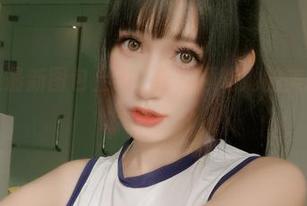 木之本果最新图包上线，带你领略她的美腿与独特气质.txt