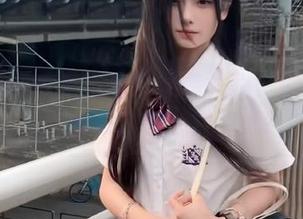 果团网 – 瞧黄歆苑的绝美礼服！图包资源为你的作品增添风采.txt