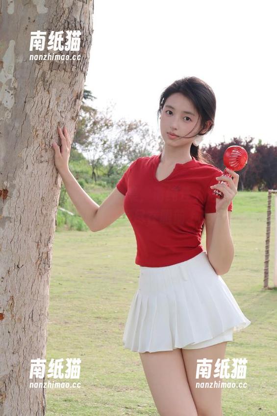 果团网 果团网精选图片合集,清纯佳人浴室静卧的优雅瞬间尽在眼前.txt